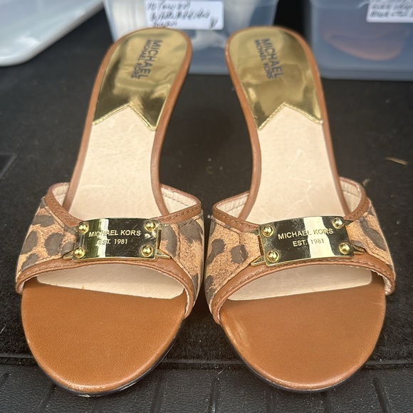 Michael by Michael Kors size 10 leopard print heeled sandal - Picture 2 of 7